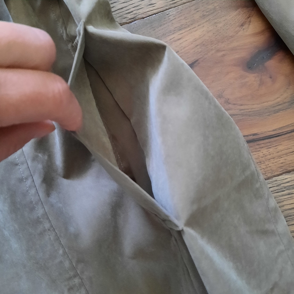 Elegant Khaki Trench Coat - Picture 4 of 14
